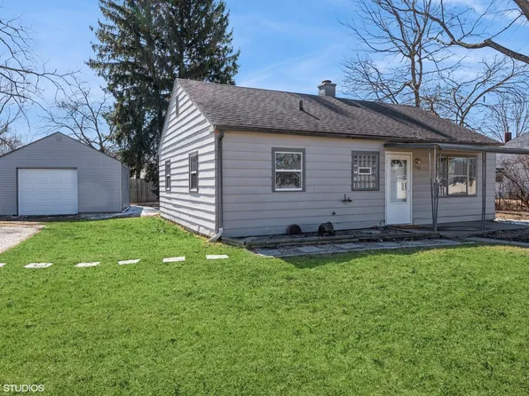 1502 Elm St, Valparaiso, IN 46383