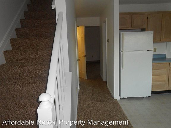 3rd image of 612 Victoria Dr