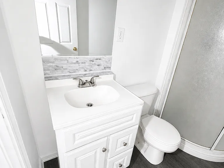 5870 Villa Ave — Photo 8