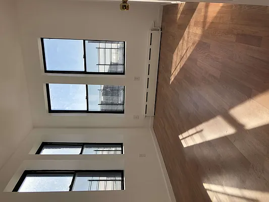 Rented by City Match Realty | media 7