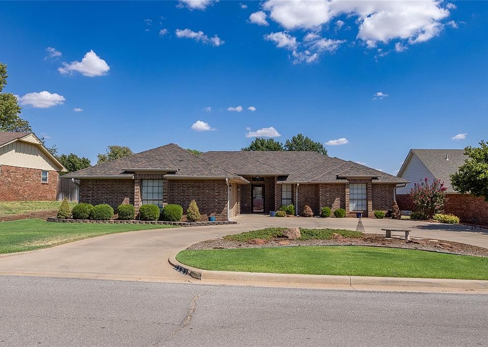 1st image of 1401 Timber Creek Dr