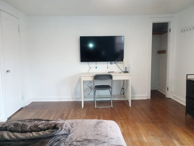 428 Connor St — Photo 16