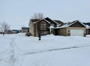 3206 Quacker Ave, Gillette, WY 82718