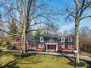 8340 Indian Hill Rd, Cincinnati, OH 45243