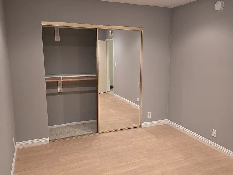 2344 Fletcher Dr #122 — Photo 3