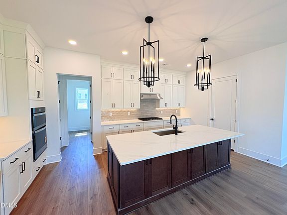 4th image of 2416 Broomhall Ln #209