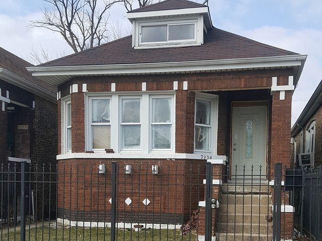 1st image of 7234 S Oakley Ave
