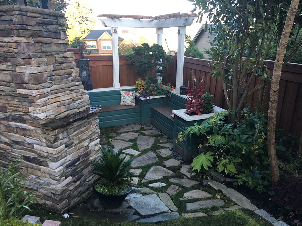 Outdoor living room
