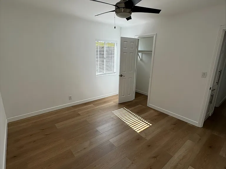 1646 N Harvard Blvd — Photo 7
