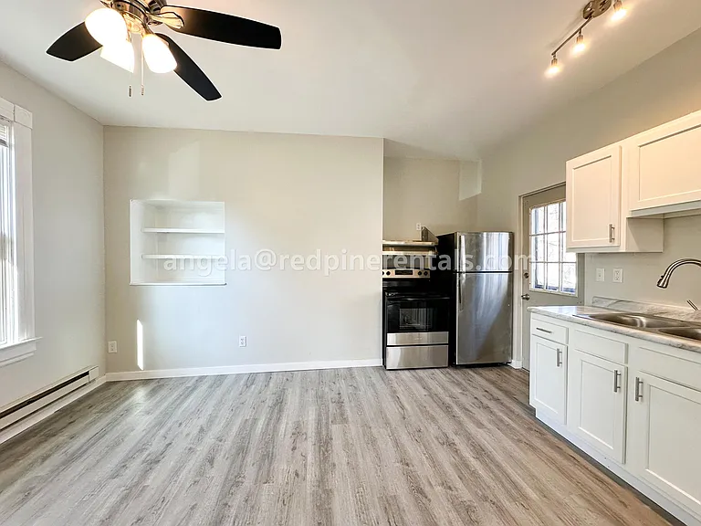 17 Walnut St #2 — Photo 2