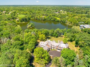 48 Brinker Rd, Barrington, IL 60010