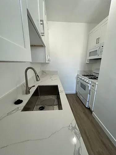 2256 Cambridge St #14 Photo 1
