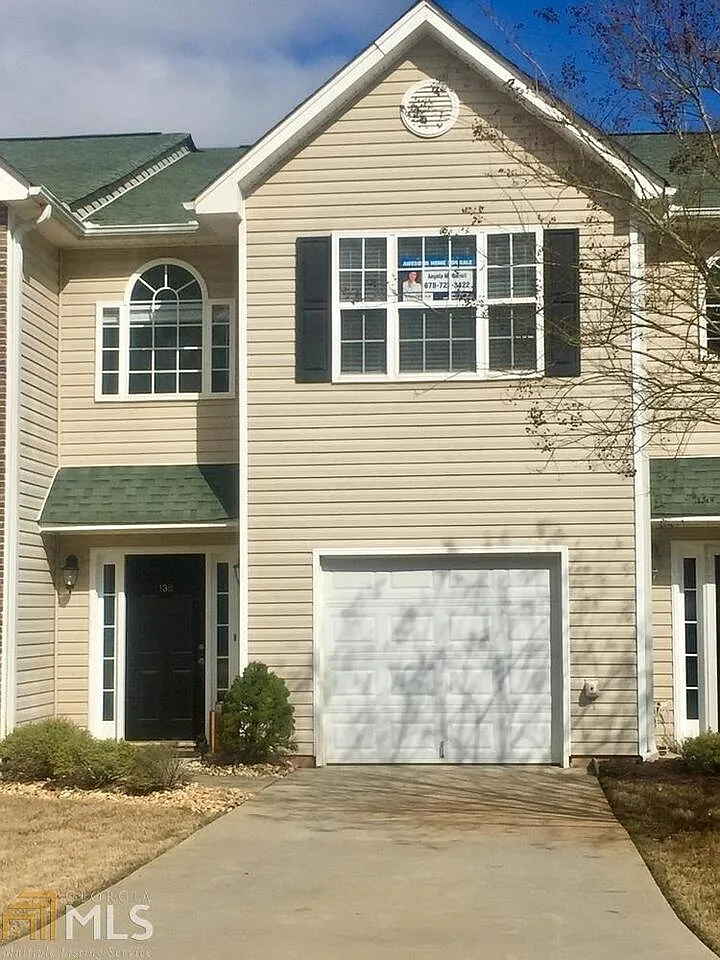 2 bed, 1445 sqft, $1,400 — Photo 1