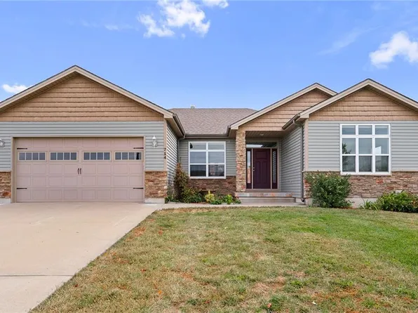 714 Venita St, Odessa, MO 64076