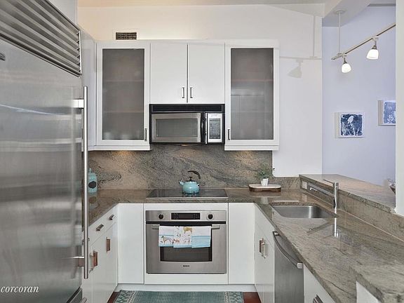 4th image of 80 John St APT 2G