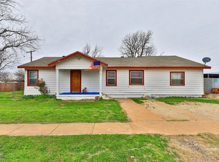 1014 Avenue H, Anson, TX 79501