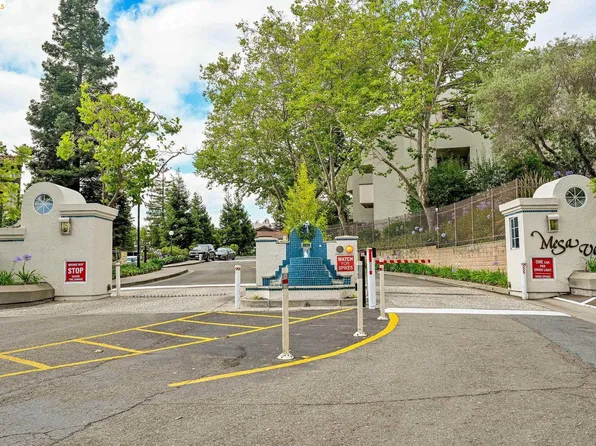21103 Gary Dr APT 307D, Castro Valley, CA 94546