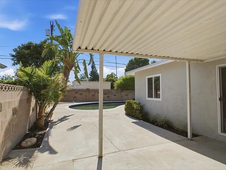 7737 Minstrel Ave — Photo 16
