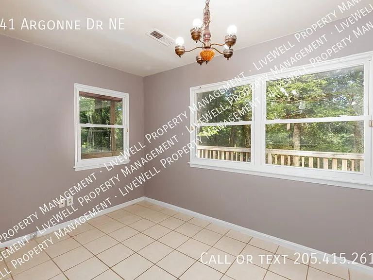 341 Argonne Dr NE — Photo 14
