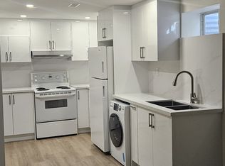 6419 Chaumont Cres #BASEMENT, Mississauga, ON L5N 2M7