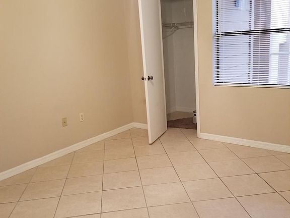 3rd image of 3024 Parkway Blvd APT 201