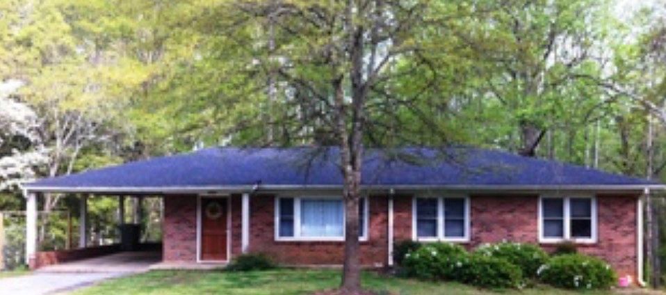 1st image of 105 Grace St