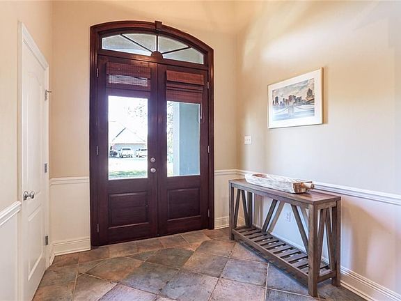3rd image of 1043 Scarlet Oak Ln