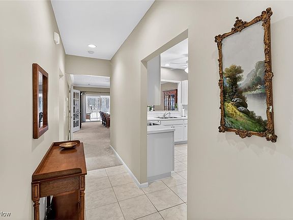 3rd image of 6873 Savannah Dr