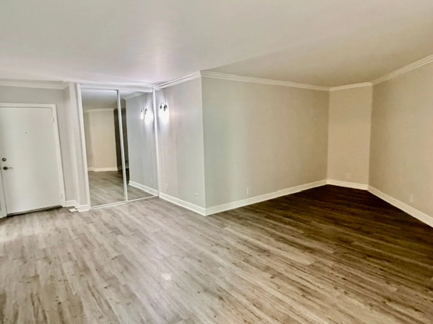 1595 E. Chevy Chase Drive — Photo 2