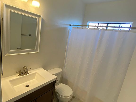 5th image of 1542 S Wooster St APT 203