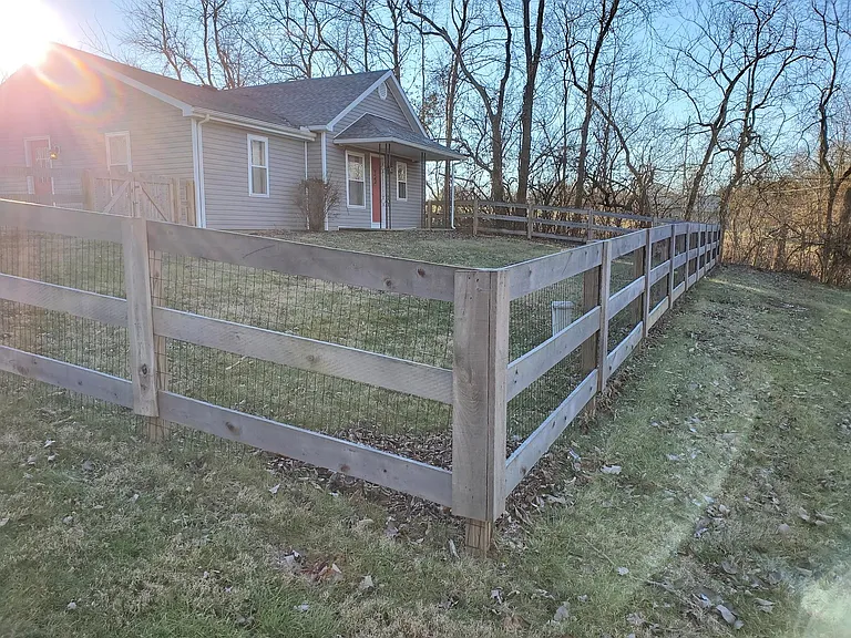 684 Ginghamsburg Rd — Photo 2