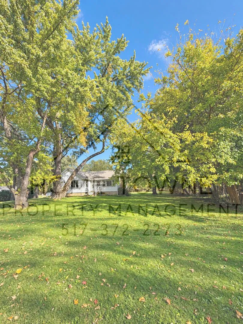 740 Clark Rd — Photo 2