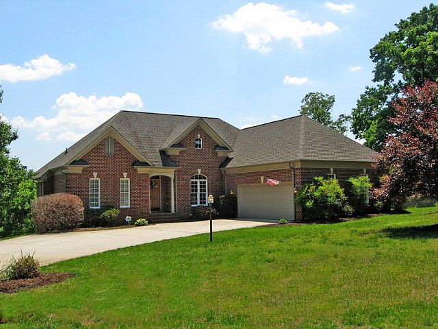 1st image of 2118 River Chase Dr