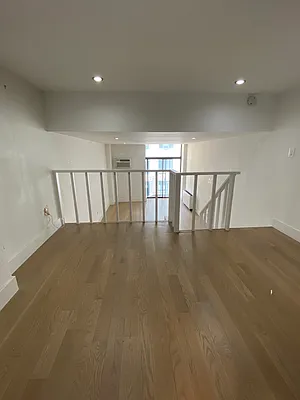 Rented by Mallory Management Corp | media 10