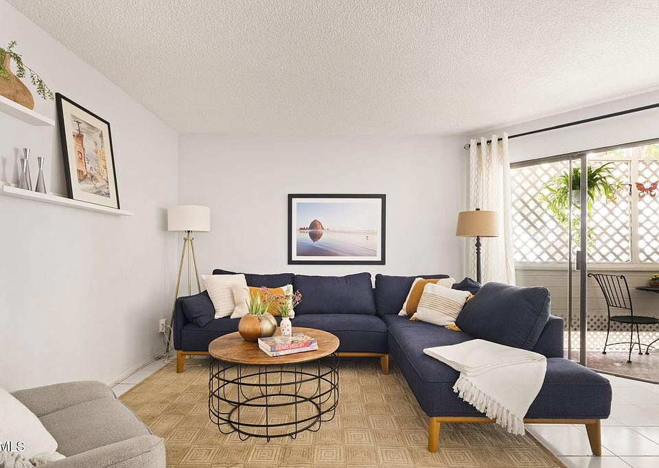 1st image of 110 N Everett St APT 103