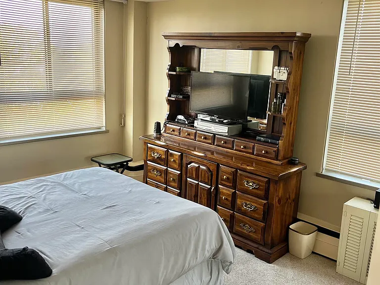 8900 E Jefferson Ave #528 — Photo 8