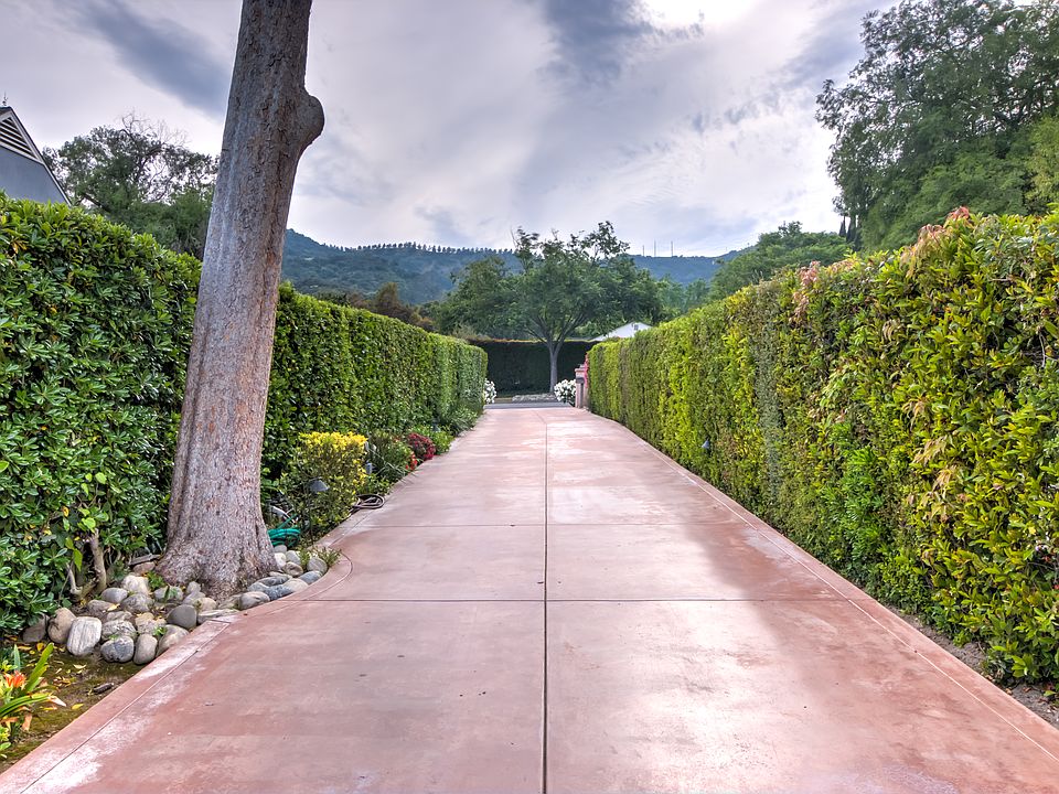 1st image of 1090 Linda Vista Ave