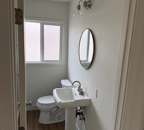 3rd image of 380 Cherry Way