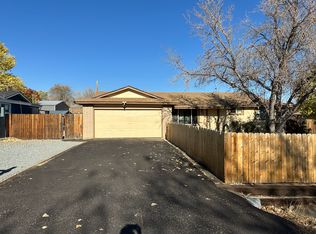 25 E Janere Ct, Sparks, NV 89436