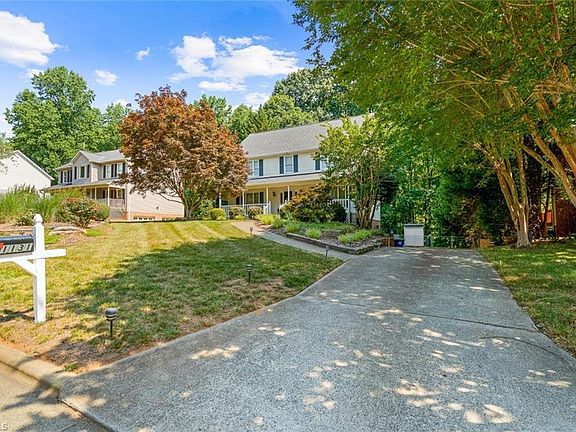 2nd image of 1131 Bent Grass Ln
