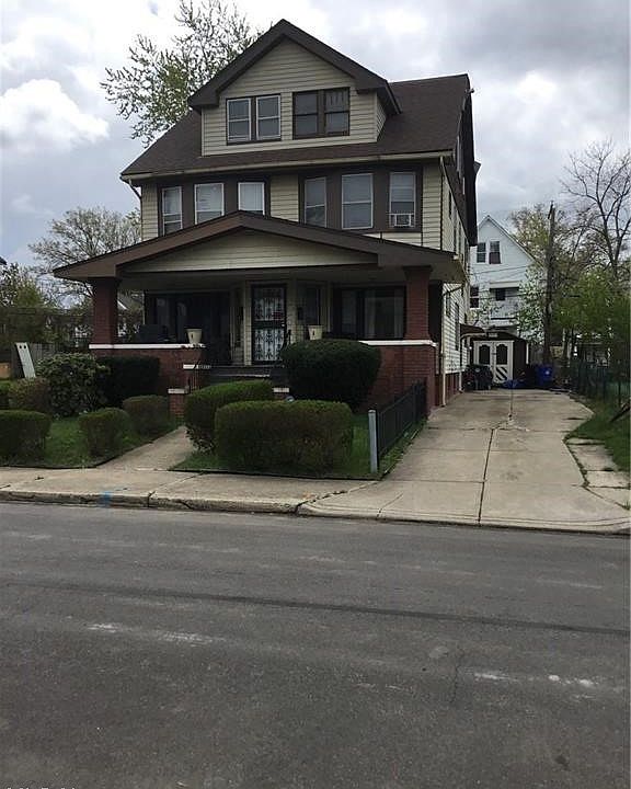 1st image of 11608 Fairport Ave