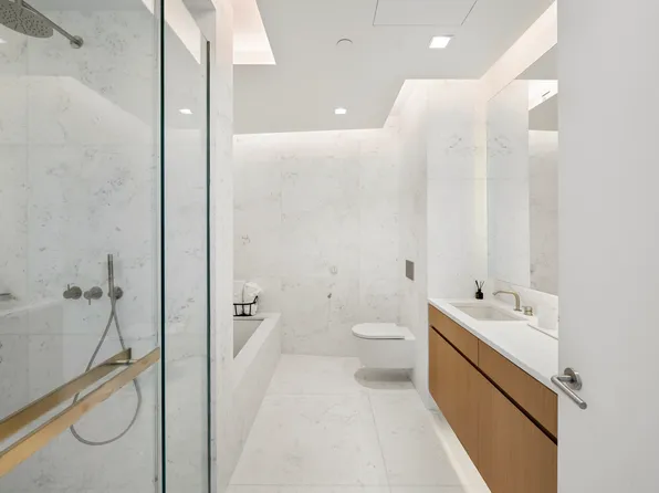 611 West 56th Street image 11 of 22