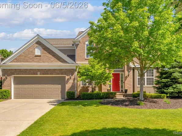 48794 Freestone Dr, Northville, MI 48168