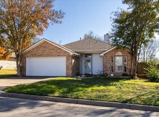 1309 McAnear Ct, Cleburne, TX 76033