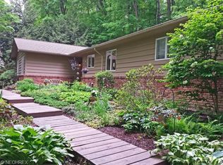 10824 Butternut Rd, Chesterland, OH 44026