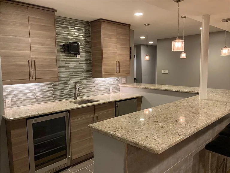 2379 Wheatland Cir — Photo 32