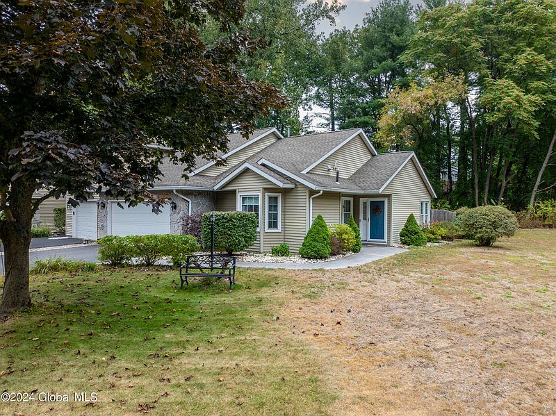 5th image of 501 Highwood Circle