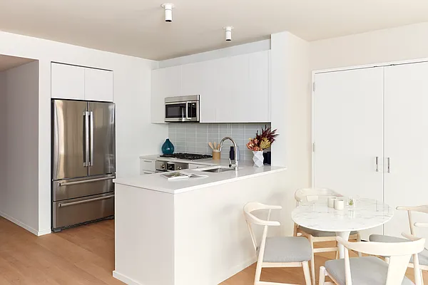 Rented by Corcoran | media 25