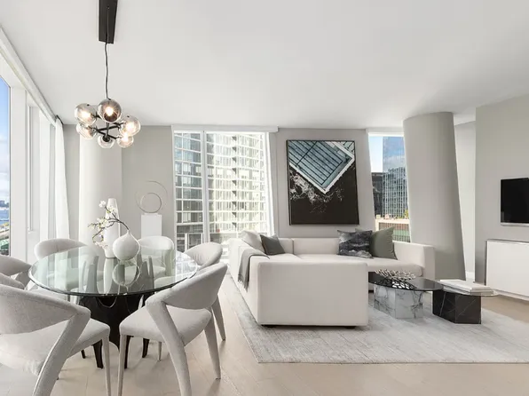 400 West 61st Street image 1 of 16