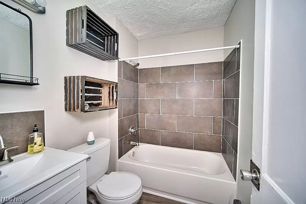 2 bed, 1325 sqft, $1,400 — Photo 1